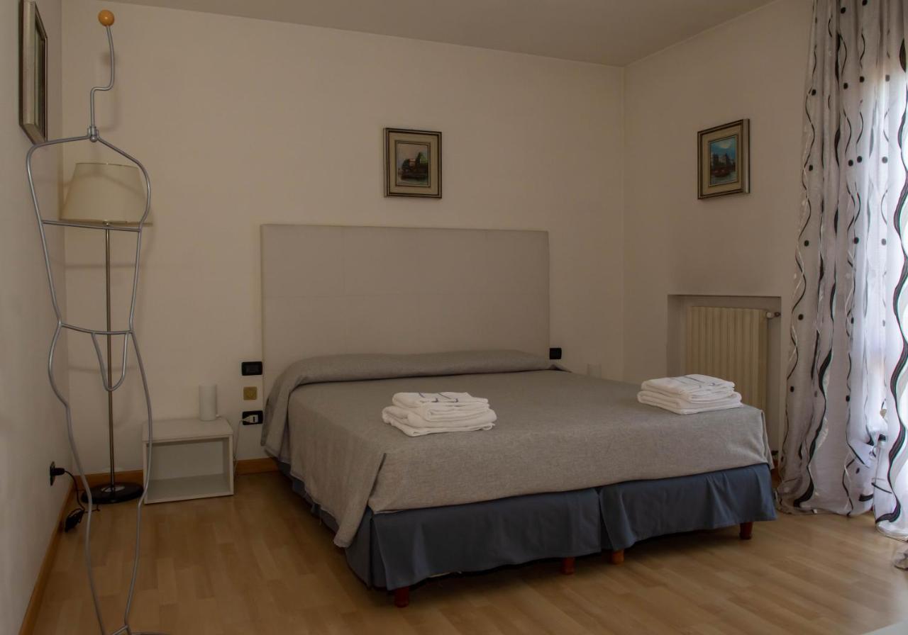 Bed And Breakfast La Sosta Ponte San Nicolo Экстерьер фото